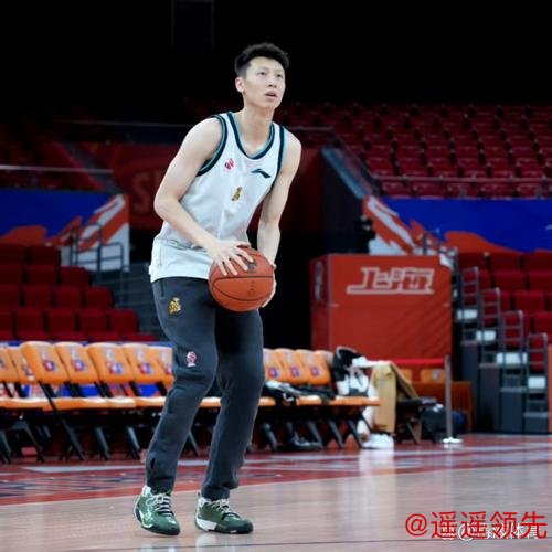 大鸟空砍22+20赵岩昊21分 7人上双广厦胜深圳