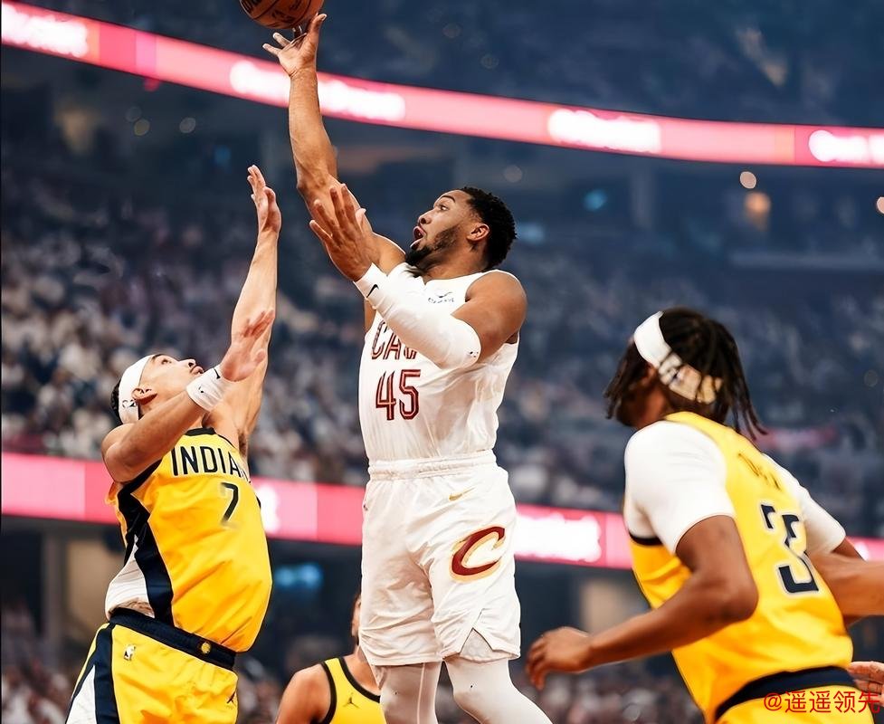 米切尔24+6克努佩尔21+11 骑士客场险胜黄蜂